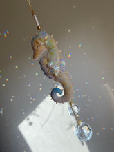 Load image into Gallery viewer, N°5 | SEAHORSE SUN CATCHER | Textile Art Sculpture