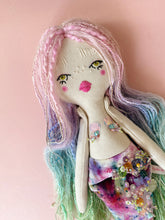 Load image into Gallery viewer, VELVET RAINBOWS x FIN &amp; NOX | Limited Release Collector Mermaid Doll | N°1