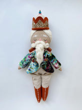 Load image into Gallery viewer, VELVET RAINBOWS x FIN &amp; NOX COLLABORATION | Boy Nutcracker Soldier | BROWN