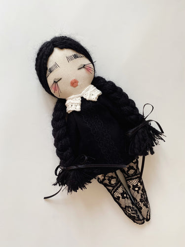 N°2 | WEDNESDAY ADDAMS | 14” Doll