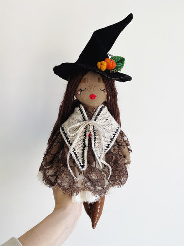 WINNIE | 14” Sleepy Witch Doll