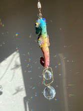 Load image into Gallery viewer, N°1 | SEAHORSE SUN CATCHER | Textile Art Sculpture